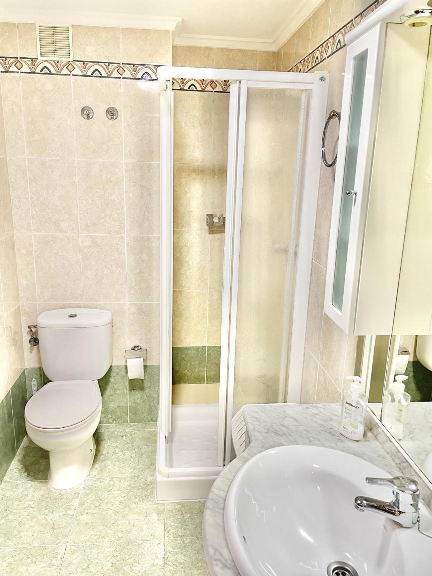 Appartamento Casa Lur Wifi Y Parking Privado Incluido Gijón Esterno foto
