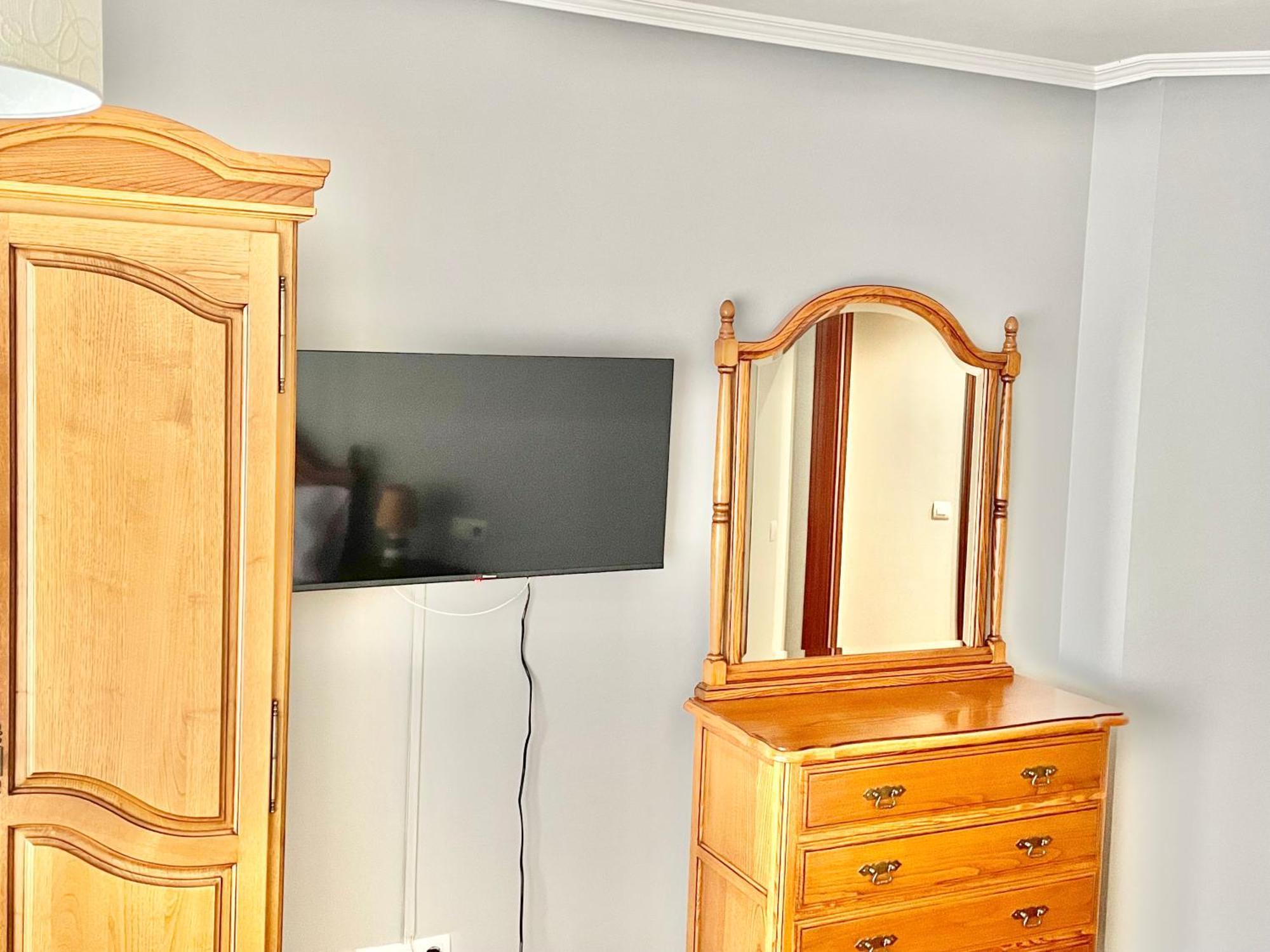 Appartamento Casa Lur Wifi Y Parking Privado Incluido Gijón Esterno foto